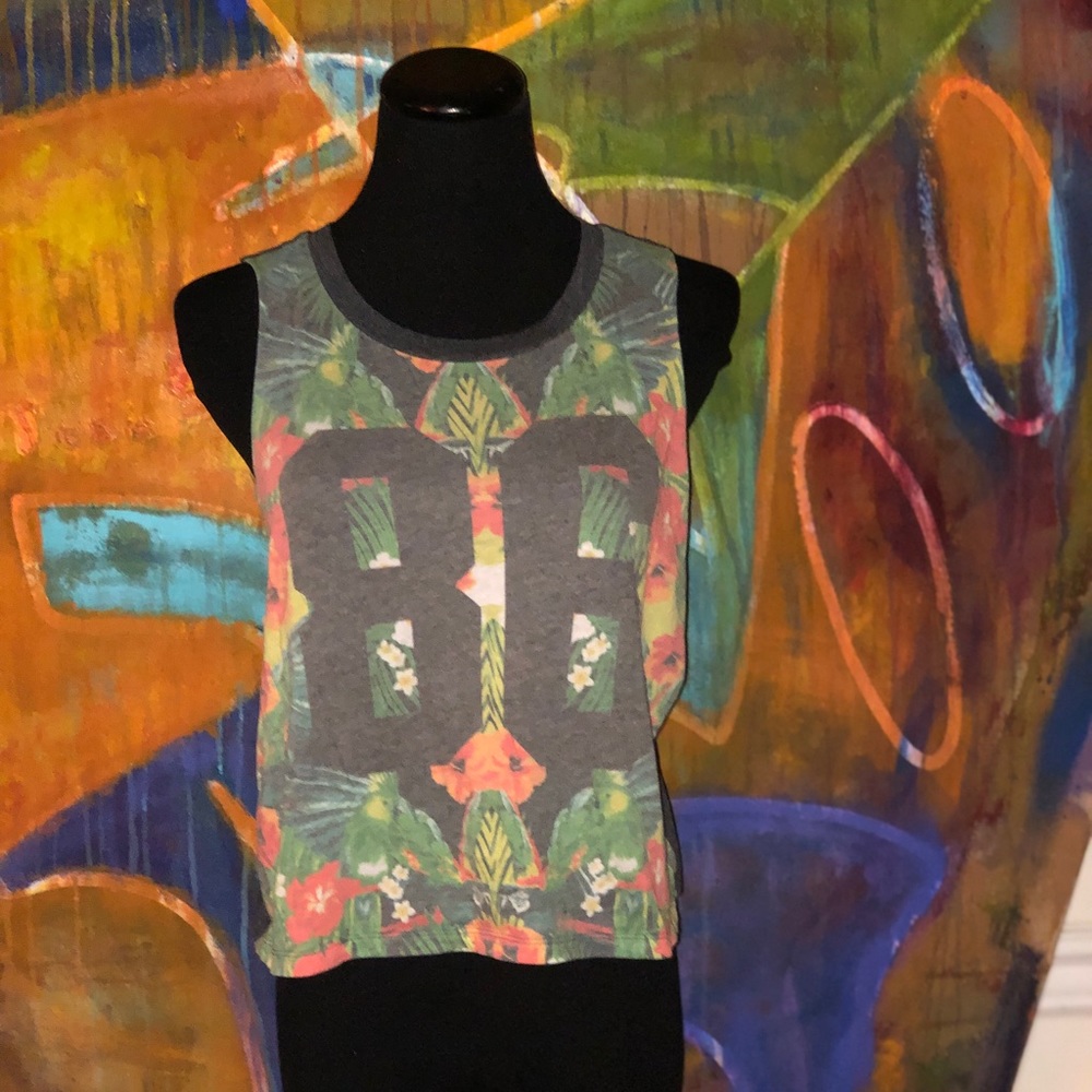 NWOT VS Pink Muscle Tank